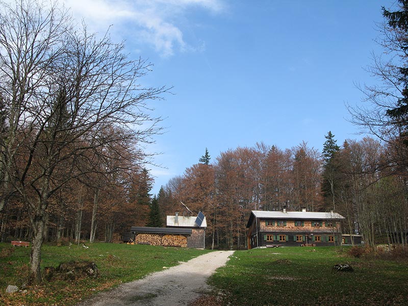 Strarskyhütte